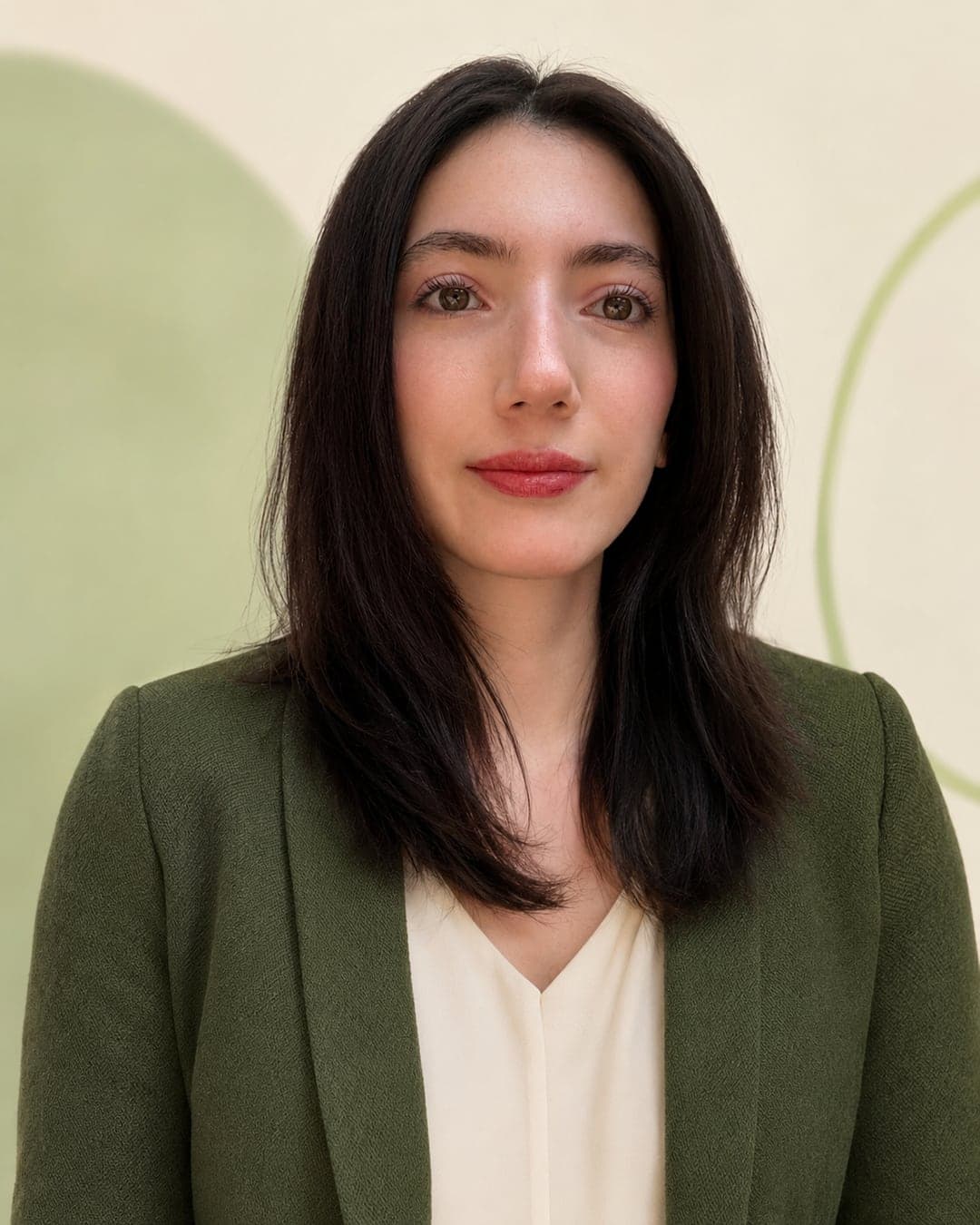 Burcu Erışık, İngilizce Öğretmeni